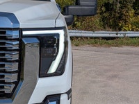 Snow Plow Prep/Camper Package - Technology Package - Safety Package - Heated Steering Wheel - Bose S... (image 9)