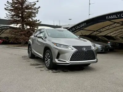 The 2021 Lexus RX 450h with the Premium Package is a cornerstone of the Canadian luxury hybrid marke...