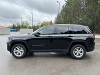 // ACCIDENT FREE!! // This used 2022 Jeep Grand Cherokee Limited 4x4 | Ventilated Front Seats is a r... (image 9)