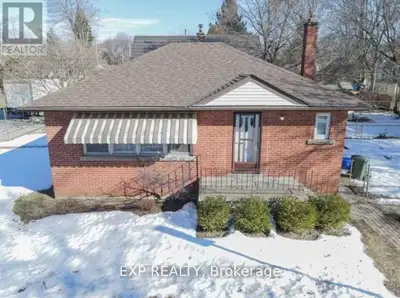 1 AYLETT STREET Hamilton (Ainslie Wood), Ontario