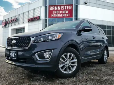 Introducing the stylish 2017 Kia Sorento LX in an elegant Black finish, paired with a capable AWD dr...