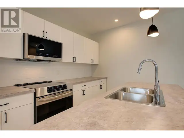 8900 Jim Bailey Road Unit# 45 Kelowna, British Columbia in Houses for Sale in Penticton - Image 13