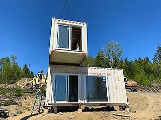 Shipping containers starting at $3999. Buy or finance. in Storage Containers in Yarmouth - Image 4