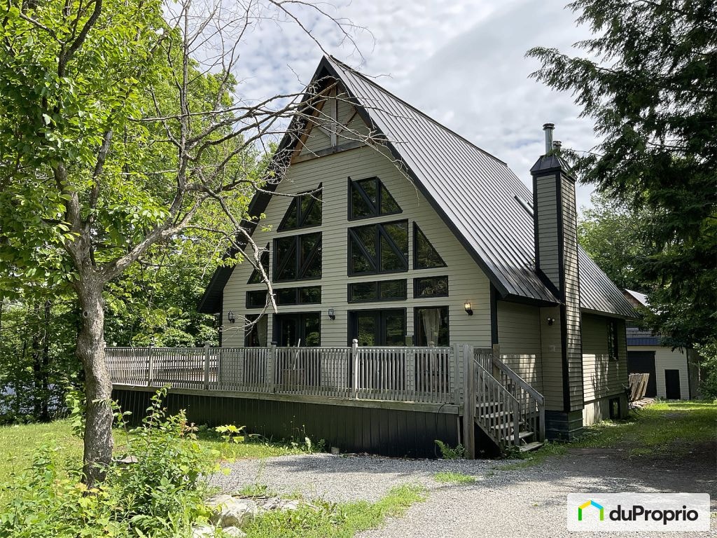 $595,000 - 1 1/2 Storey for sale in Ste-Julienne — photo 1