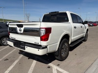 2018 NISSAN TITAN PLATINUM RESERVE 4X4 * ACCIDENT FREE CARFAX * LOW KM * 360 CAMERA FEATURES INCLUDE... (image 5)