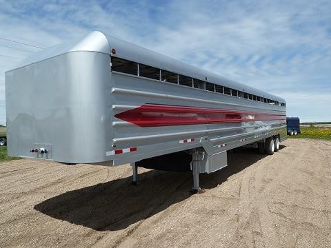 Blue Hills   custom quality livestock trailers  and repairs in Farming Equipment in Brandon