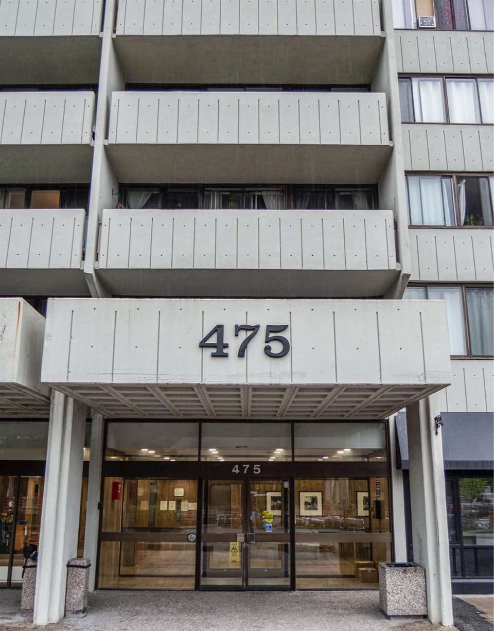 Downtown Bachelor Alcove - $1,299 + Hydro October 1st 2