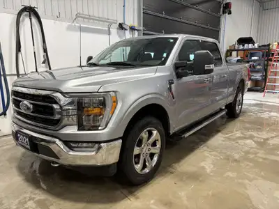 2021 Ford Super Crew XLT 4x4 3.5L V6 EcoBoost 2021 Ford Super Crew XLT 4X4 3.5L V6 EcoBoost. Well eq...