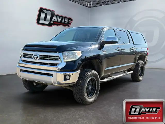 2014 Toyota Tundra Platinum 4WD Crewmax Short Bed 5.7L Platinum