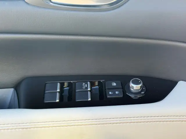 2017 Mazda CX-5 GT AWD at in Cars & Trucks in Burnaby/New Westminster - Image 24