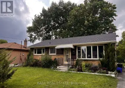 CALLING LONDON INVESTORS: Welcome to 1942 Duluth Cres, a fully renovated investment gem (High CAP RA...