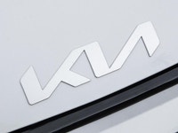 AMVIC Licensed Dealer. Price Expiry January 16, 2025 Engine: 1.6L 4 Cyl Gamma II Turbo HEV L/100Km C... (image 8)