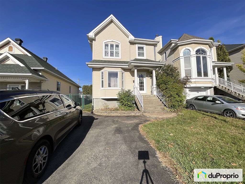 $639,000 - 2 Storey for sale in Ste-Dorothee — photo 1