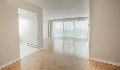 Large 3 bedroom apartments starting at $2290 + $75 for the multimedia package including high speed I...