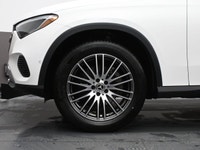 Exclusive trim with drivers assistance package. . Engine: 4 Cylinder Engine 2.0L L/100Km City: 10.0... (image 3)