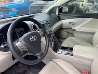 This 2011 Toyota Venza AWD is a smooth crossover that's comfier than your favorite lounge chair and... (image 8)