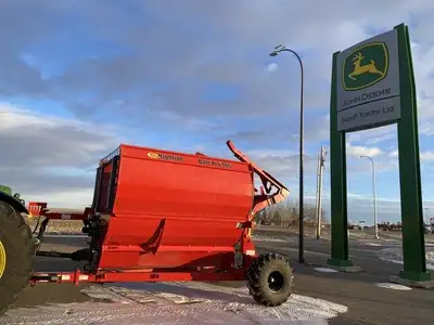 Large Square bale processor. Process a 4'x4'x9' Square Bale in minutes efficiently. Has fork positio...