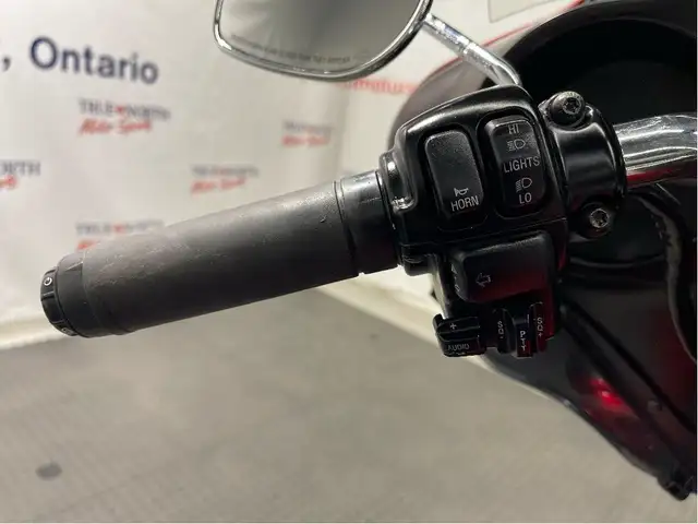 2013 Harley-Davidson Electra Glide Ultra Classic CANADIAN HARLEY in Sport Touring in North Bay - Image 19