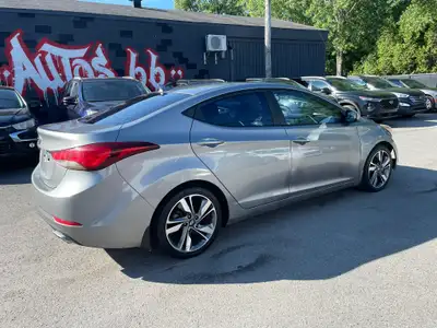 2015 Hyundai Elantra GLS MANUELLE 194 000 KM . TRÈS PROPRE - MODÈLE GLS FULL OPTIONS . AUCUN ACCIDEN...
