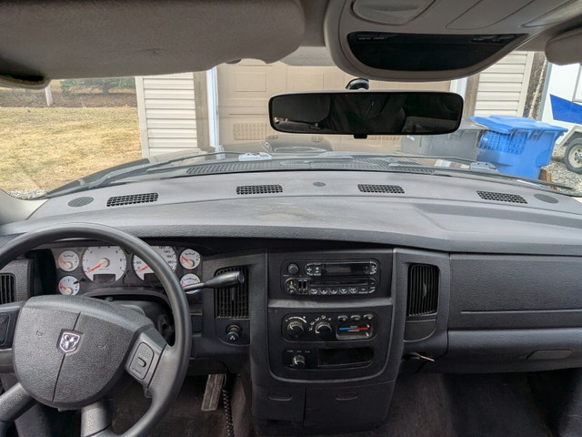 Dodge Ram 1500 2004 – 206 000 km – 4 portes – 9 500 $ négociable — photo 3