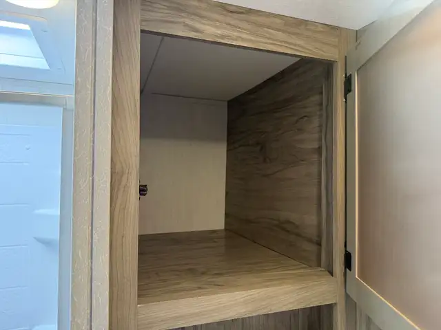 2022 Forest River ARCTIC WOLF 261 RK in Travel Trailers & Campers in St. Albert - Image 29