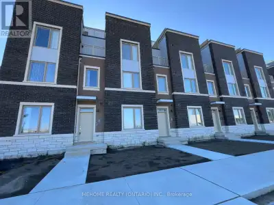 TH 364 - 90 HONEYCRISP CRESCENT Vaughan (Vaughan Corporate Centr