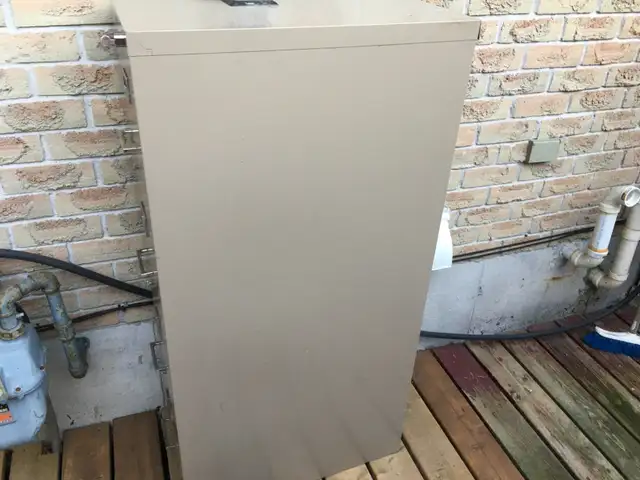 Filing Cabinet in Storage Containers in Peterborough - Image 3