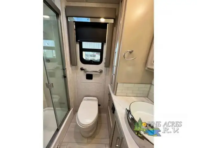 2024 Newmar Ventana 3512 Diesel Pusher in RVs & Motorhomes in Moncton - Image 38