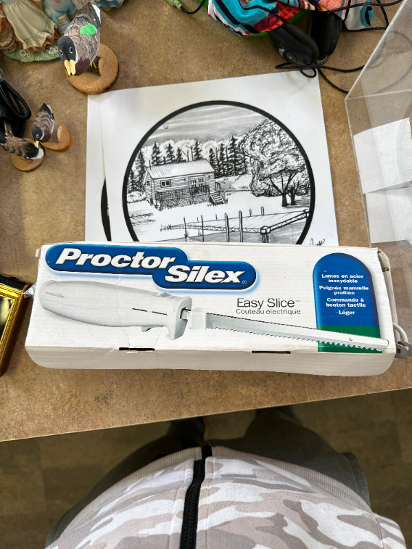 Proctor Silex Easy Slice Electric Knife in Other in Thunder Bay