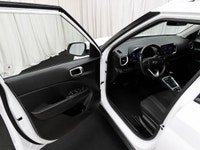 See Dealer Website for Details. 2022 Hyundai Venue PREFFERED Apple Car Play, Heated Steering Wheel,... (image 8)