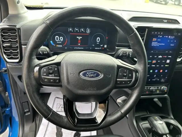 2024 Ford Ranger LARIAT SuperCrew 5' Box 4WD | One Owner | No in Cars & Trucks in Hamilton - Image 16