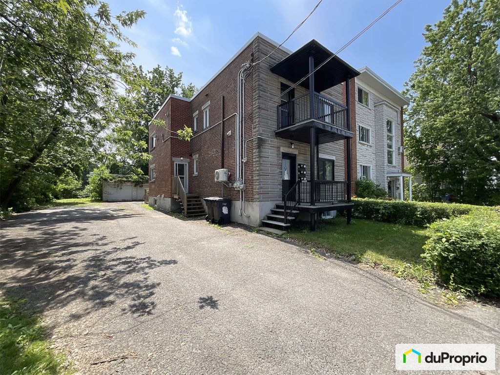 $859,900 - Duplex for sale in Longueuil (Vieux-Longueuil) — photo 1