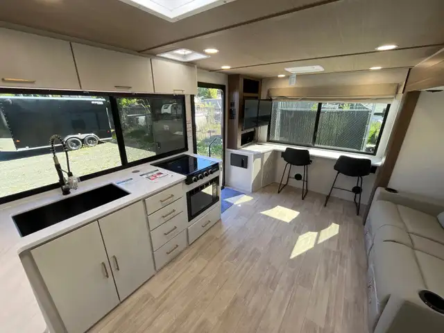 2026 Forest River VIBE in Travel Trailers & Campers in Terrace - Image 10