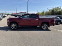 // ACCIDENT FREE!! // Built for drivers who want premium comfort in a midsize truck, this 2018 GMC C... (image 1)
