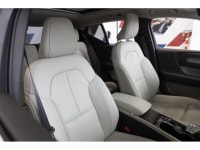 2021 Volvo XC40 T5 Inscription 2.0L I4 AWD 8-Speed Automatic EXTERIOR - CRYSTAL WHITE METALLIC INTER... (image 5)