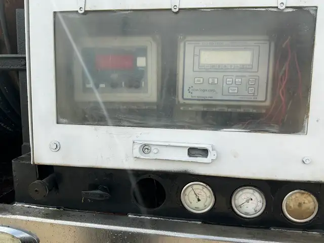 Pressure Truck in Heavy Equipment in St. Albert - Image 12