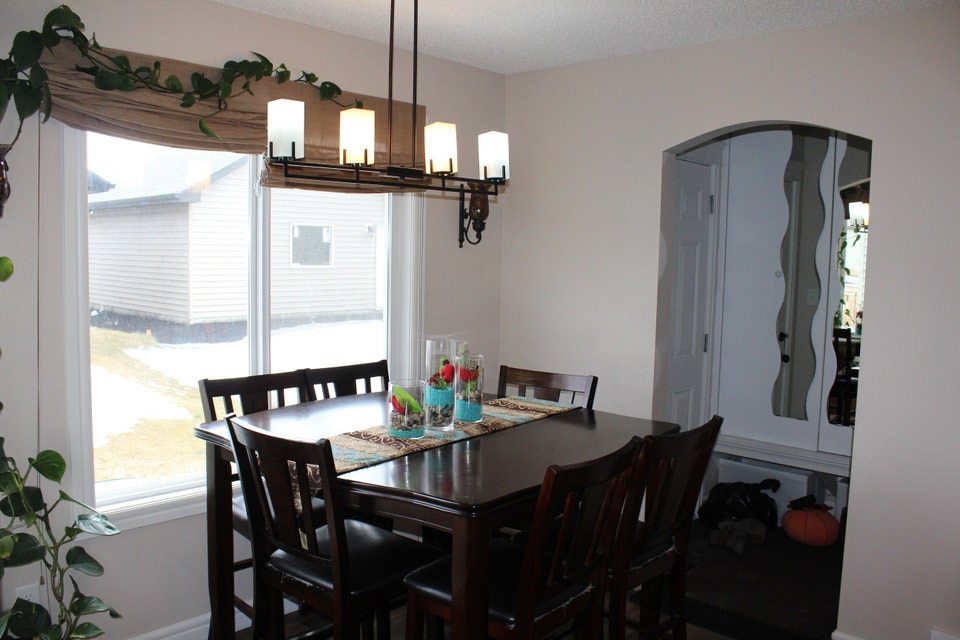 2 Story 3 beds + 2 1/2 bath, P-finish BSMT Available Immediately 5