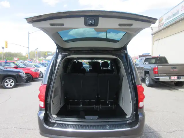 2016 Dodge Grand Caravan Canada Value Package5357238821906124812