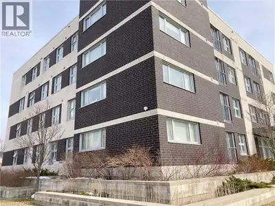 Prime Location! This spacious 5-bedroom, 5-bathroom condo apartment offers a turnkey investment oppo...