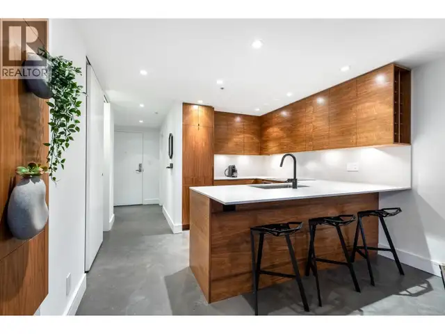 PH6 869 BEATTY STREET Vancouver, British Columbia in Condos for Sale in Vancouver - Image 10