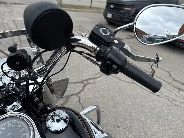 2010 Harley-Davidson Fat Boy ~ FAT BOY ~ 96CI ~ 2 INTO 1 ~ CANAD in Street, Cruisers & Choppers in City of Toronto - Image 25