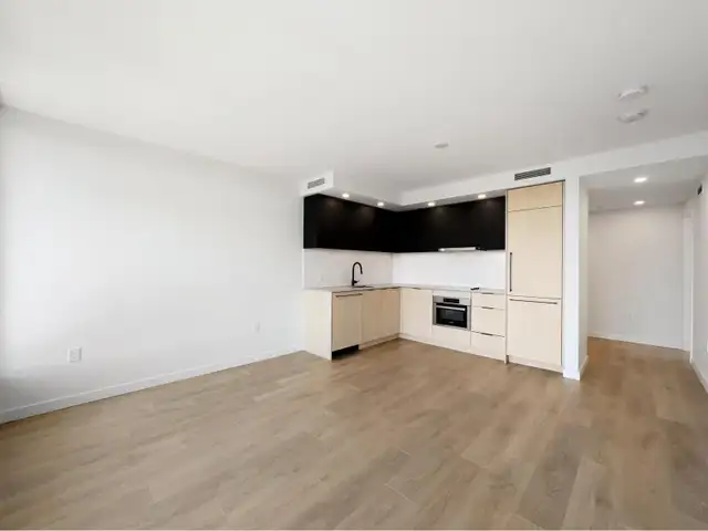 29XX 13738 CENTRAL AVENUE Surrey, British Columbia in Long Term Rentals in Delta/Surrey/Langley - Image 8