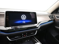 Just Arrived! 2025 VW Atlas Execline with Captains Chairs! Clean Carfax, Fully Loaded! Equipped with... (image 5)