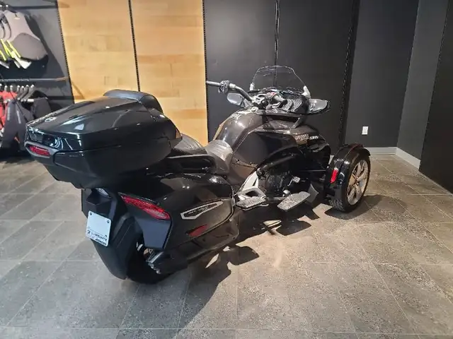 2023 CAN-AM F3 Limited SE6 in Sport Touring in Lanaudière - Image 9
