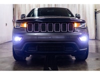 **ACCIDENT FREE - MECHANICALLY CERTIFIED** 99,826 KM This 2021 Jeep Grand Cherokee 4x4 Laredo is pow... (image 5)