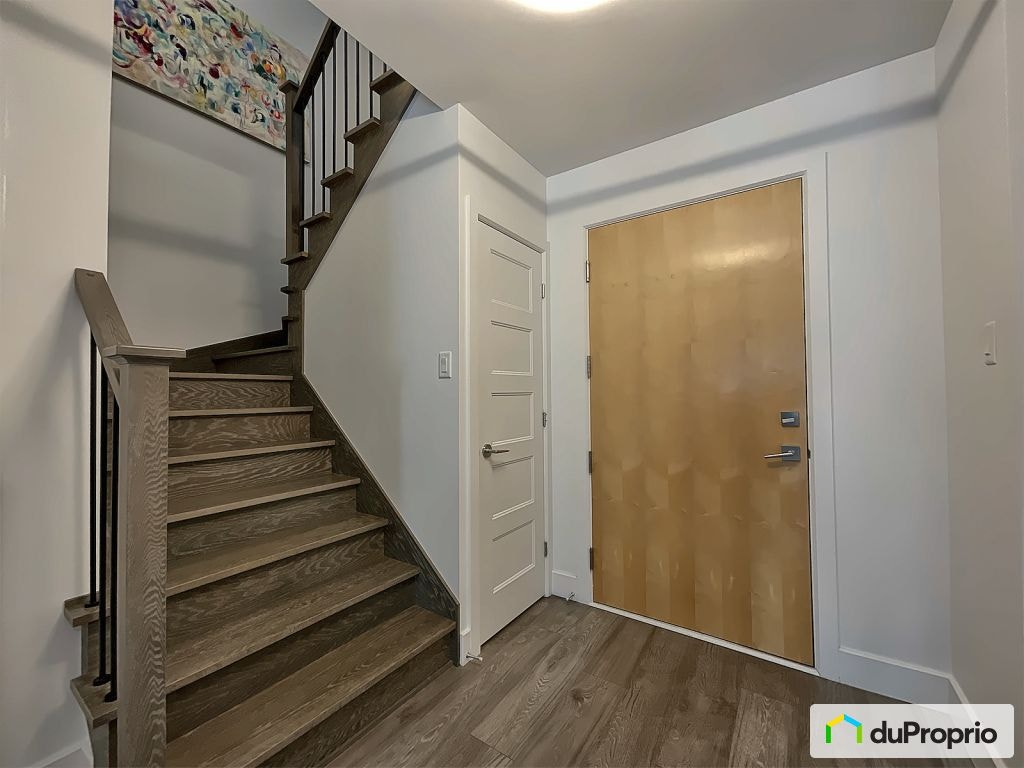 $584,500 - Condominium for sale in Charlemagne — photo 2