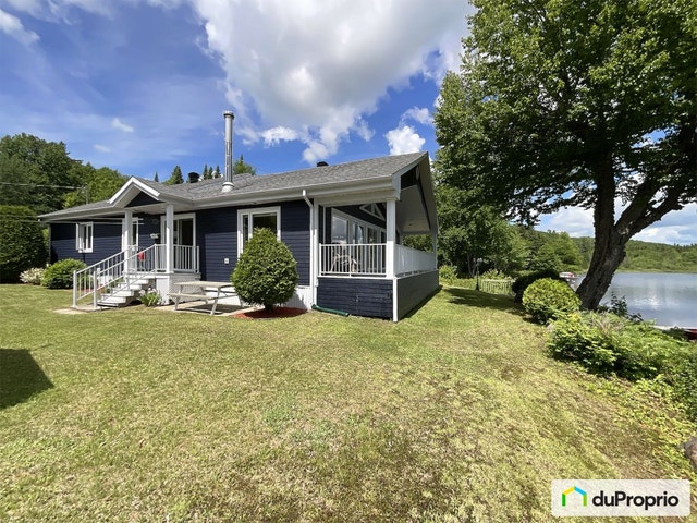 $689,900 - Cottage for sale in Ste-Thecle — photo 1