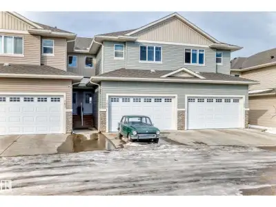 Above average townhouse, low condo fee! Located on the west end of Leduc ,close to shopping in Leduc...