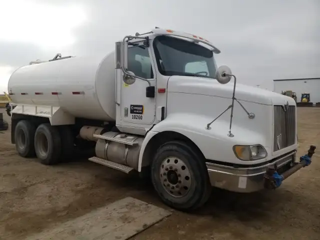 Water Truck Rentals in Heavy Equipment in Regina - Image 5