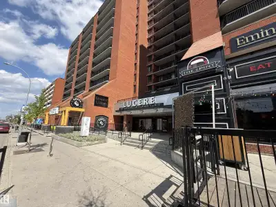 Live in the heart of downtown Edmonton in this clean, move-in ready 1-bedroom condo, just steps from...